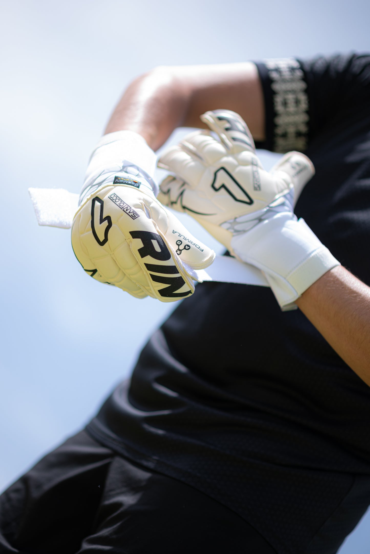 RINAT SANTOLOCO  PRO White