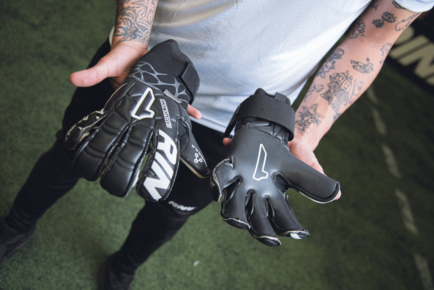 RINAT SANTOLOCO  PRO Black